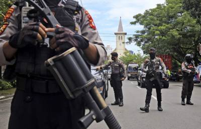 Suicide bomber targets Mass in Indonesia, several hurt - clickorlando.com - Indonesia - city Jakarta