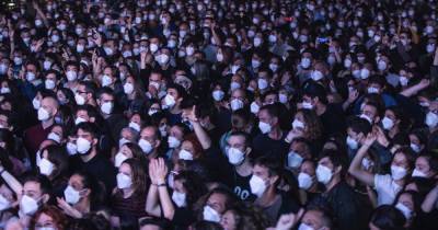 End of pandemic in sight as 5,000 music fans pack out gig with same-day coronavirus tests - dailystar.co.uk - Spain - Palau