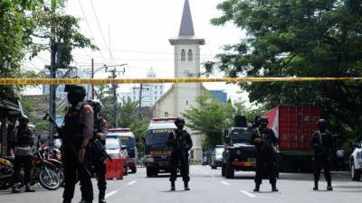 20 injured in suicide bombing at Indonesian church during Palm Sunday Mass - fox29.com - Indonesia