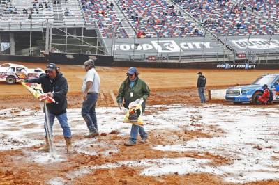 Rain swamps Bristol dirt track; NASCAR to try again Monday - clickorlando.com - state Tennessee - county Bristol