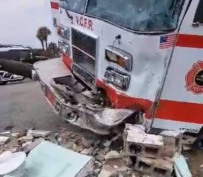 ‘Aggressive’ driver crashes head-on into firetruck in Volusia; 4 hurt - clickorlando.com - state Florida - county Volusia
