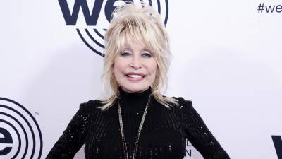 Dolly Parton - Dolly Parton Gets a 'Dose of Her Own Medicine' After Receiving COVID-19 Vaccine - etonline.com