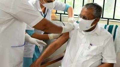 Kerala CM Pinarayi Vijayan takes the first shot of Covid-19 vaccine - livemint.com - India