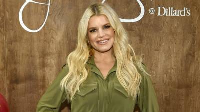 Jessica Simpson - Jessica Simpson Reveals She Tested Positive for COVID-19 While Reflecting on 'Intense' Year - etonline.com