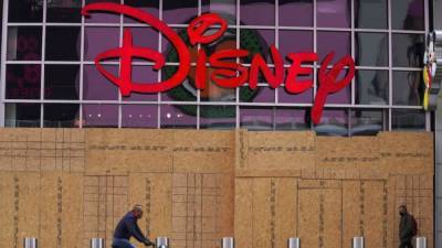 Disney to close at least 60 Disney Stores in North America before end of year - fox29.com - New York - Usa