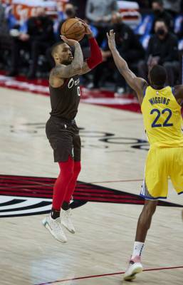 Carmelo Anthony - Damian Lillard - Lillard's late 3 gives Blazers 108-106 win over Warriors - clickorlando.com - state Oregon - city Portland, state Oregon
