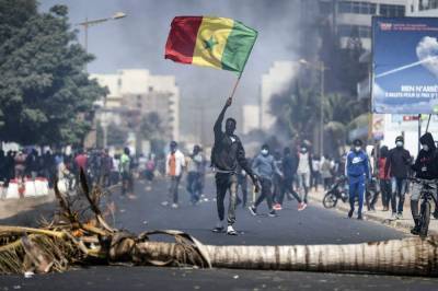 Violent Senegal protests supporting opposition leader kill 1 - clickorlando.com - city Dakar - Senegal