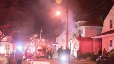 2 children critical after fire in Paulsboro, NJ - fox29.com - Washington - state New Jersey - county Gloucester