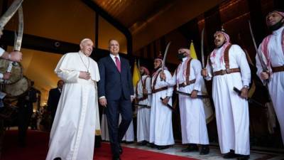 Pope Francis holds historic, symbolic meeting with top Iraq Shiite cleric - fox29.com - Iraq - Vatican