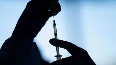 USFDA warns against one-dose regimen for coronavirus vaccines - livemint.com - India