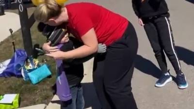 Town holds parade for 5-year-old boy who completed 3 years of chemotherapy - fox29.com - state Ohio - Columbus, state Ohio