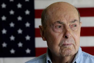 Ray Lambert, D-Day survivor, WWII torch bearer, dies at 100 - clickorlando.com - France - county Lake - state North Carolina - state Alabama