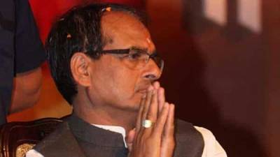 Madhya Pradesh - Shivraj Singh - Madhya Pradesh: CM Chouhan meets healthcare workers, discusses Covid situation - livemint.com - India