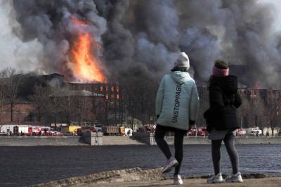Firefighter killed in blaze in Russian city of St Petersburg - clickorlando.com - Russia - city Moscow - city Saint Petersburg, Russia