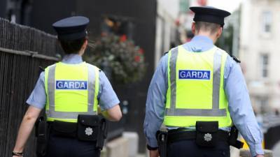 An Garda Síochána - Hotel quarantine gardaí to receive Covid-19 vaccinations - rte.ie - Ireland - Greece