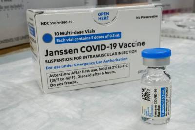 US recommends 'pause' for J&J vaccine over clot reports - clickorlando.com - Usa - Washington