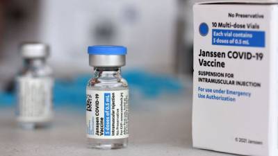 Vaccination clinics across the Delaware Valley close amid Johnson & Johnson pause - fox29.com - state Delaware
