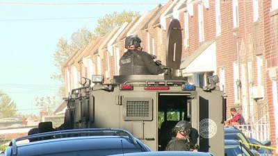 Man shot and killed leads to brief barricade situation in Frankford, officials say - fox29.com - city Philadelphia
