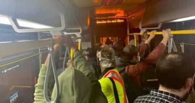 Eileen De-Villa - COVID-19: Toronto transit riders and drivers still crammed into crowded buses - globalnews.ca