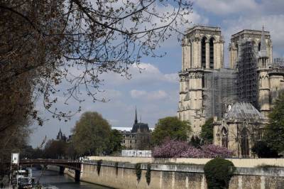 Emmanuel Macron - Macron visiting Notre Dame two years after devastating blaze - clickorlando.com - France