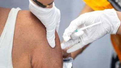 Covid vaccinations in India fall from peak as infections hit record - livemint.com - city New Delhi - India
