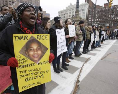 Justice Department - Family asks feds to reopen case on Tamir Rice police killing - clickorlando.com - city Chicago