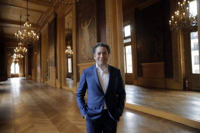 LA Phil's Dudamel to become music director of Paris Opera - clickorlando.com - Los Angeles - city Berlin - city Los Angeles - city Paris - city Milan - Venezuela - city Vienna