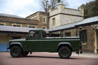 Windsor Castle - Buckingham Palace - Philip Princephilip - Prince Philip designed his own hearse, a modified Land Rover - clickorlando.com - city Saint George