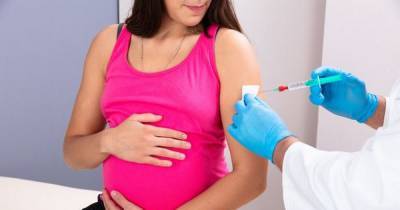 Pregnant women to be offered Covid vaccine in UK - manchestereveningnews.co.uk - Britain
