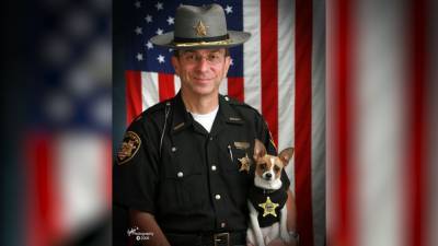 Retired Ohio sheriff and tiny K-9 partner die on same day, will be buried together - fox29.com - state Ohio