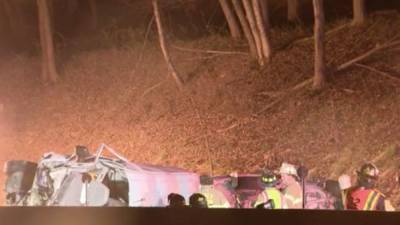 1 person injured after crash on Schuylkill Expressway - fox29.com