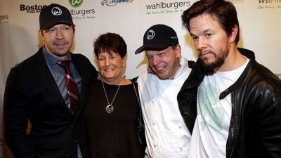 Mark Wahlberg - Donnie Wahlberg - Alma Wahlberg, matriarch of the Wahlberg family, dies at 78 - fox29.com - Britain - state Massachusets - city Boston, state Massachusets
