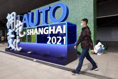 VW, Ford unveil SUVs at China auto show under virus controls - clickorlando.com - China - city Shanghai
