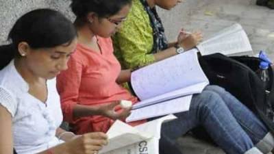 UPSC defers interviews for civil services exam amid COVID surge - livemint.com - India