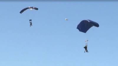 Woman in California dies after her parachute failed to fully open - fox29.com - state California - city Sacramento - county San Joaquin