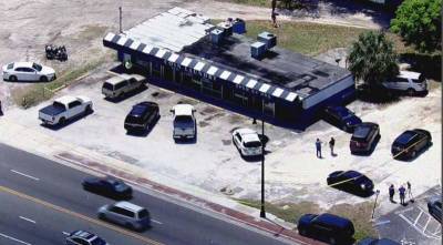 Police swarm Sanford business, prompting nearby school lockdown - clickorlando.com - state Florida - county Seminole - city Sanford, state Florida