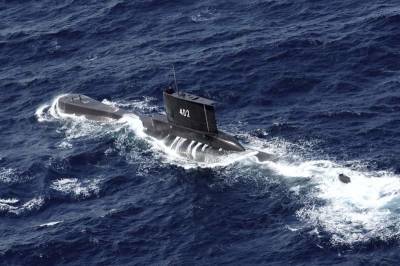 Search for Indonesia submarine focuses on oil slick off Bali - clickorlando.com - Singapore - Indonesia - city Singapore - Australia - city Jakarta