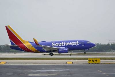 Gary Kelly - US airline bailout helps Southwest post $116 million profit - clickorlando.com - Usa