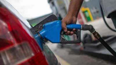 India’s Covid crisis saps fuel demand in warning to oil recovery - livemint.com - India