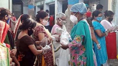 Free Covid vaccine for all in Bengal, says BJP. 'Jumla like Bihar', replies TMC - livemint.com - India