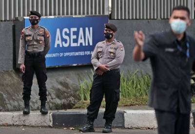 Southeast Asian - Min Aung Hlaing - ASEAN leaders to meet Myanmar coup leader amid killings - clickorlando.com - Indonesia - city Jakarta - Burma