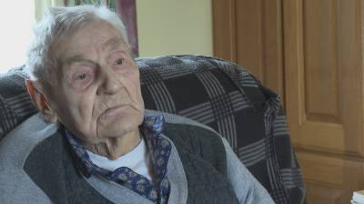 99-year-old among those awaiting Covid-19 vaccine at home - rte.ie - Ireland
