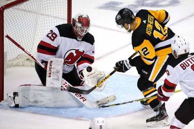 Mike Sullivan - Crosby, Rust score as Penguins defeat Devils 4-2 - clickorlando.com - state New Jersey - city Pittsburgh - county Bryan - county Crosby