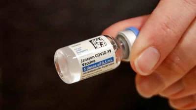 Andrew Cuomo - With OK from experts, some US states resume use of Johnson & Johnson Covid vaccine - livemint.com - New York - Usa - India - state New York - state Nevada - state Tennessee - state Massachusets - state Connecticut - state Arizona - state Texas - state Missouri - state Virginia - state Louisiana - state Indiana - state Michigan - state Maine - state Colorado - city Indianapolis
