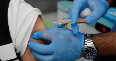 U.K. regulator reports 30 blood clot cases linked to AstraZeneca COVID-19 vaccine - globalnews.ca - Britain - Canada