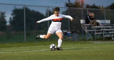 Mountaineers soccer star wins Mohawk College’s top athletic award - globalnews.ca