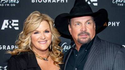 Garth Brooks - Trisha Yearwood - Kelly Clarkson - Trisha Yearwood gives COVID-19 recovery update, says she still cannot taste or smell - foxnews.com