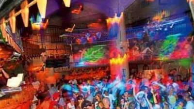 Delhi: Restaurants, night clubs fined for not following COVID-19 guidelines - livemint.com - India - city Delhi
