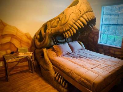 Sleep with the Dinosaurs: Step into this new Central Florida vacation home - clickorlando.com - state Florida - county Park - state Utah