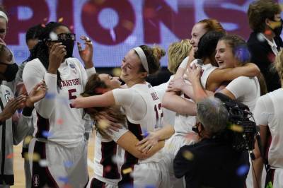 Stanford holds off Arizona 54-53 to win women's NCAA title - clickorlando.com - state Arizona - city San Antonio